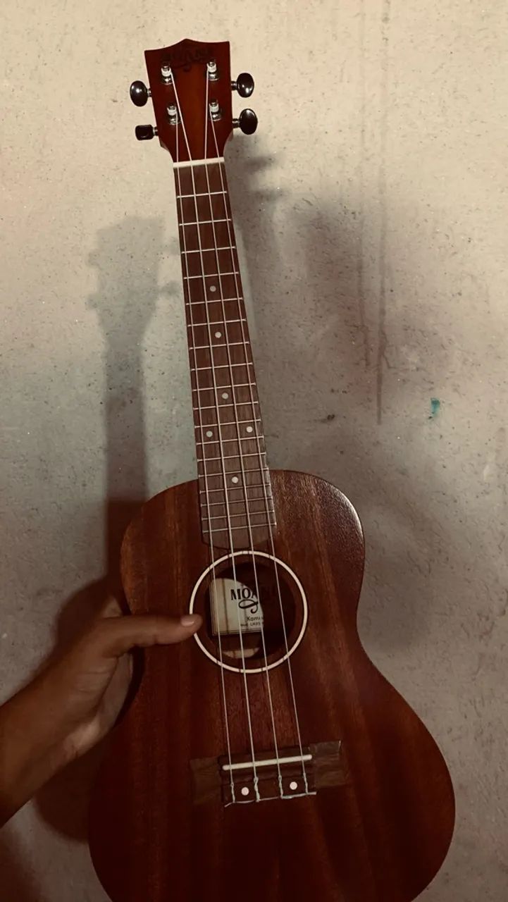Ukulele moani 