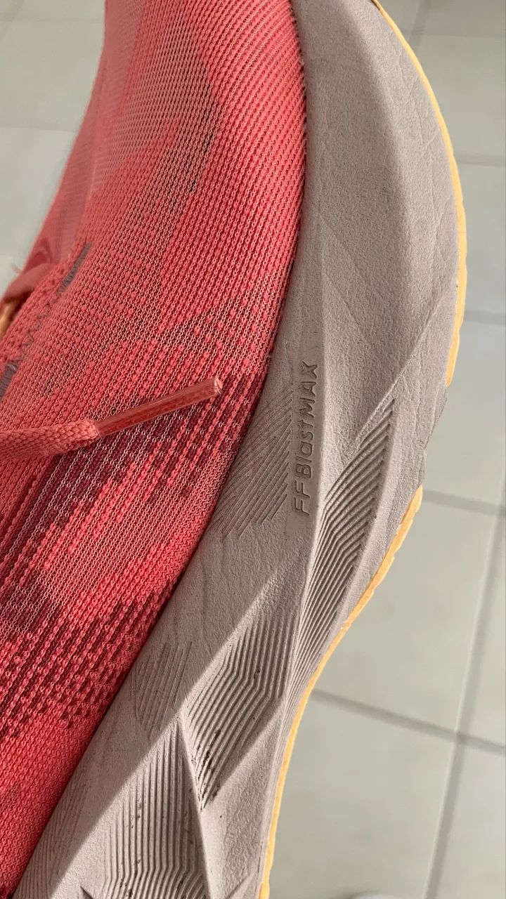 Tênis ASICS Novablast 5 - Foto 4