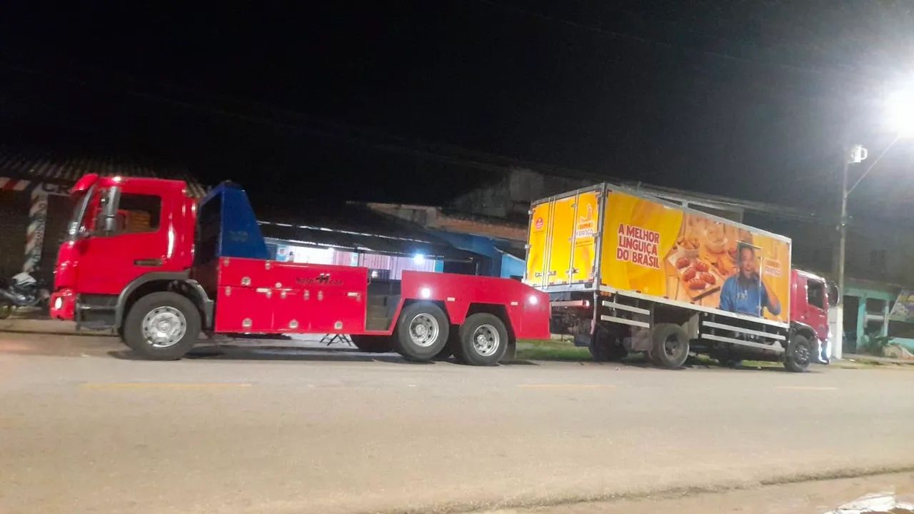 GUINCHO EXTRA PESADO MERCEDES ATEGO 2013 único dono - Foto 6