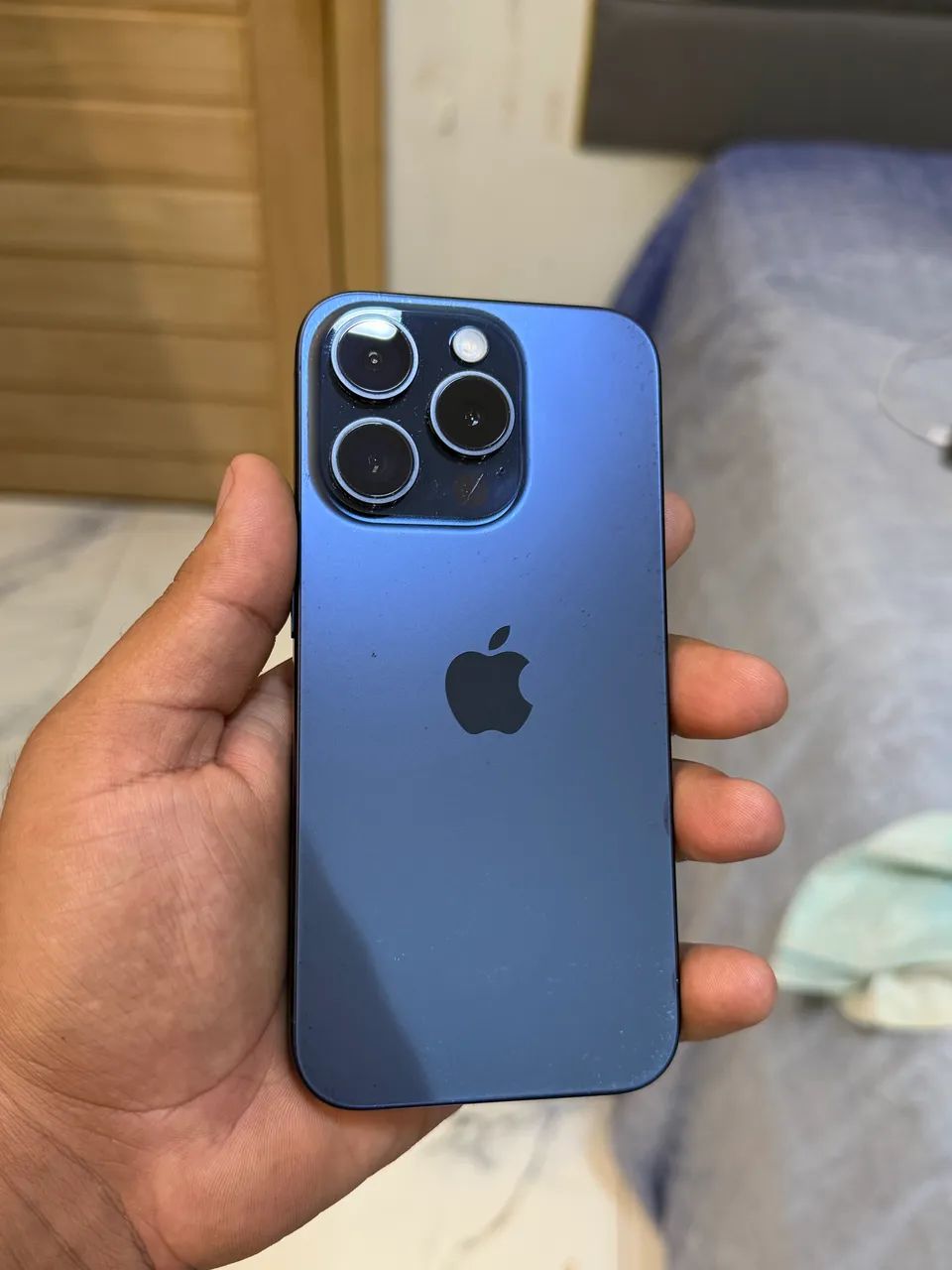 iPhone 15 pro 128g 