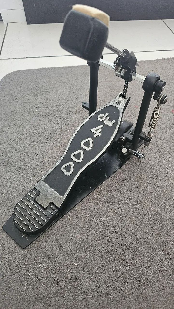 Pedal bateria Dw 4000 simples usado