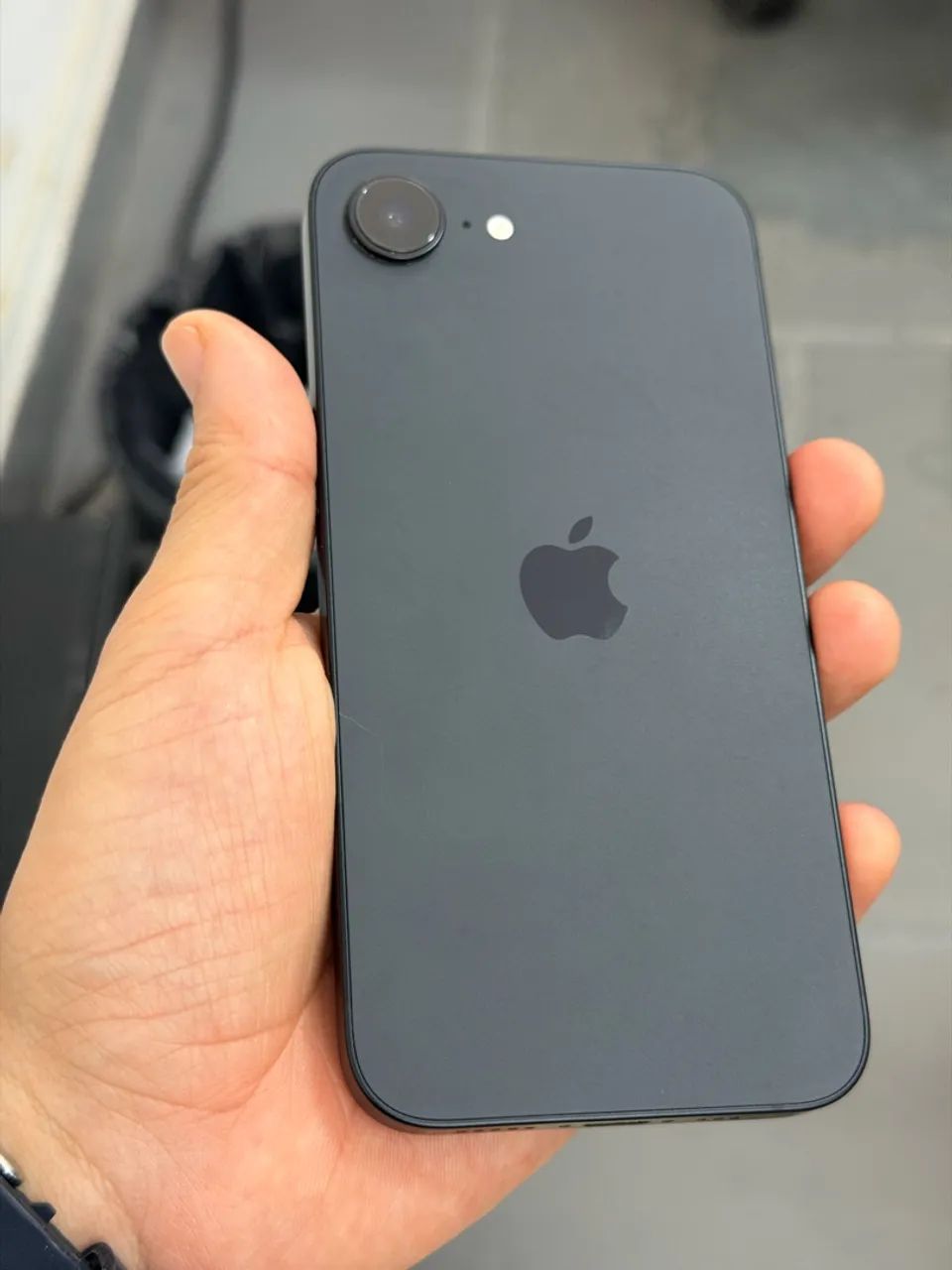 iPhone 16e - Foto 2