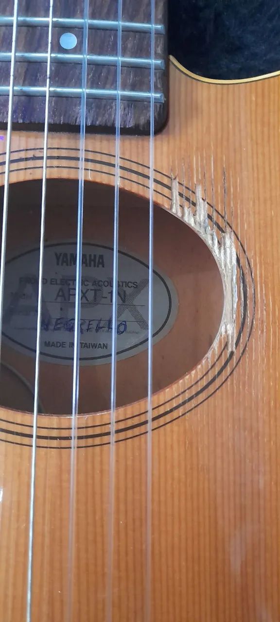 Violão yamaha apxt1n usado com case  - Foto 2