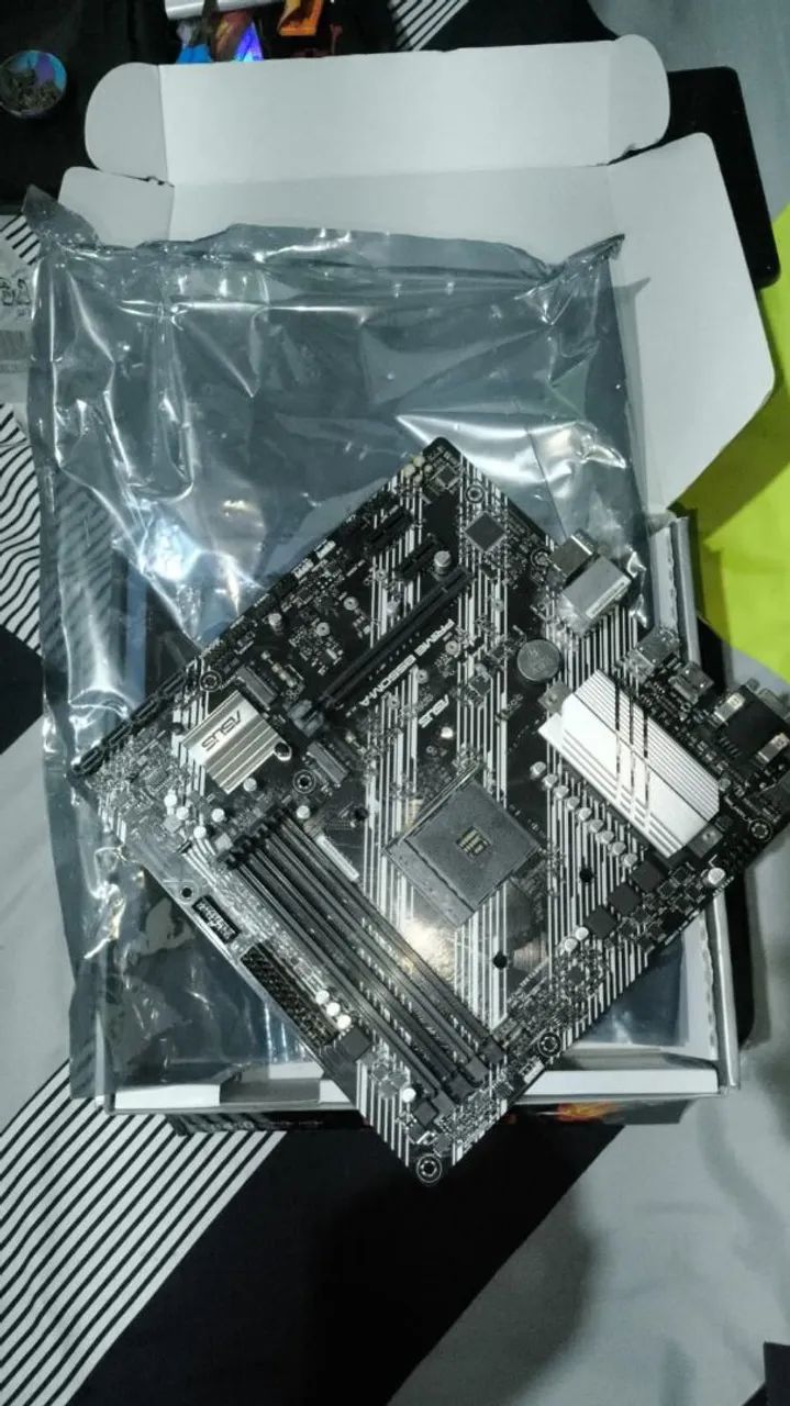 Placa mãe Asus B550M- Plus (nunca usada) $850,00  (tem conversa) - Foto 2