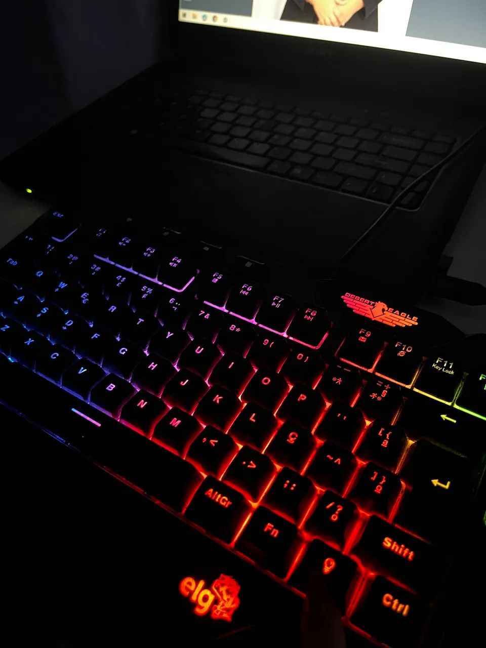 TECLADO EM PERFEITO ESTADO - Foto 4