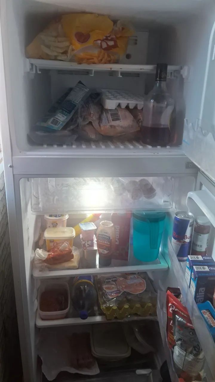 Geladeira nova - Geladeiras e Freezers - Fazenda Esperança