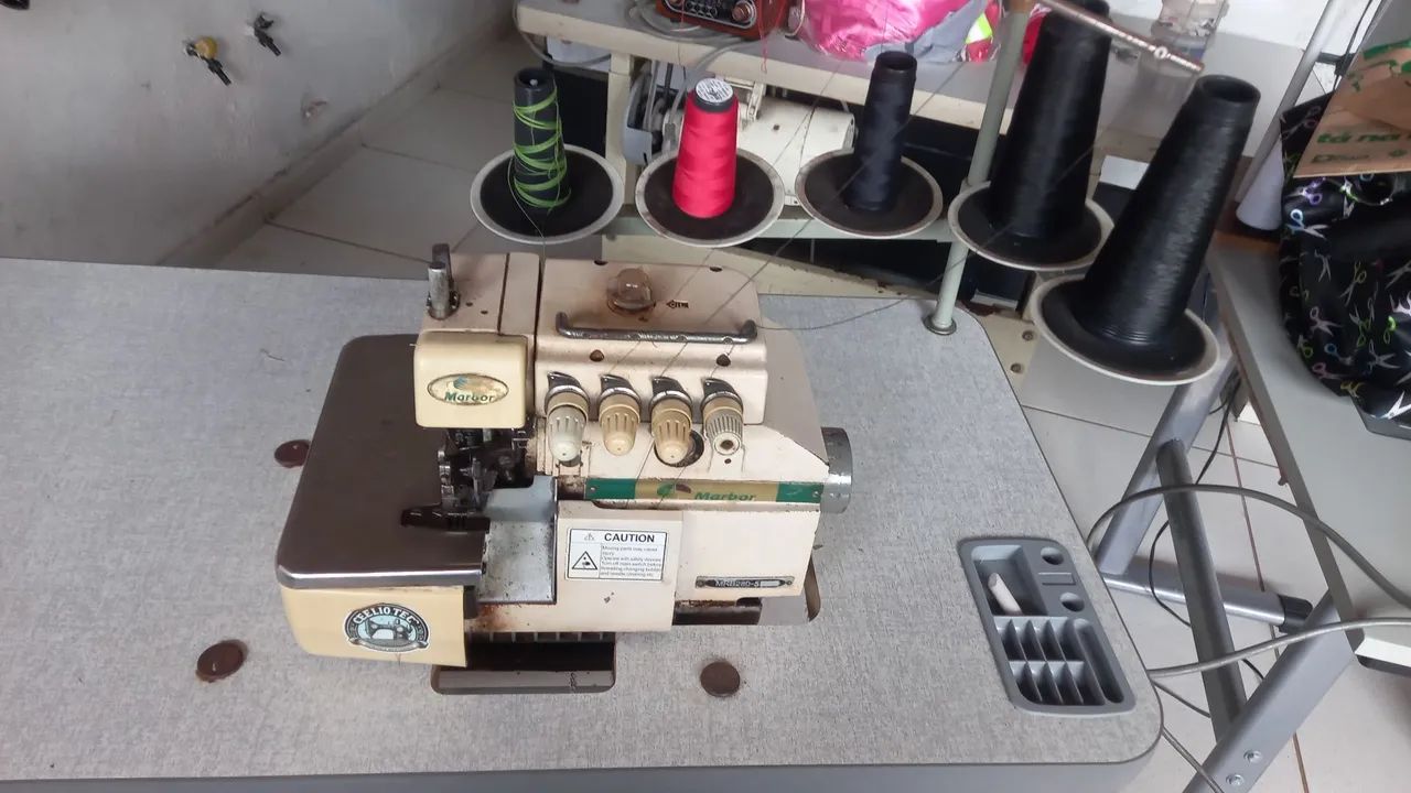 Maquina  interlok marbor  - Foto 2