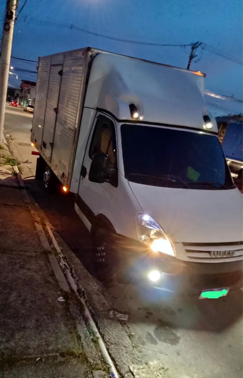 Iveco 35S14 2011 Euro 3 Camionete  - Foto 3