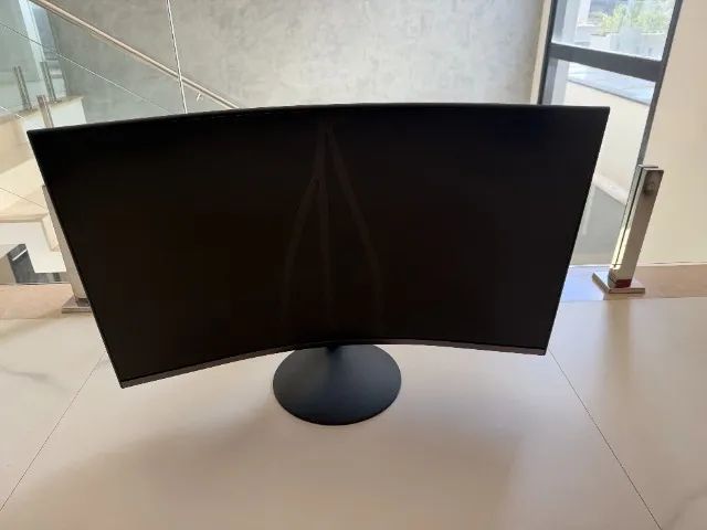 Monitor Samsung full HD 32 curvo - Foto 2