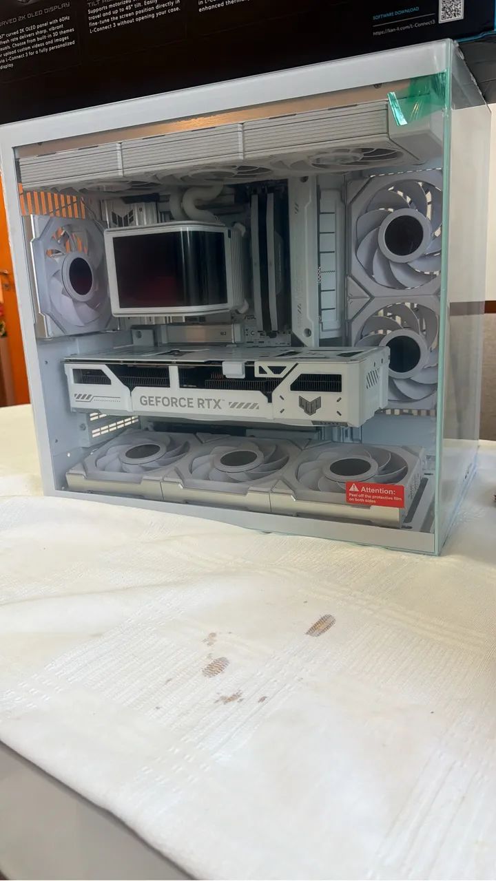 Pc gamer High end 9800x3d todo BTF - Foto 4