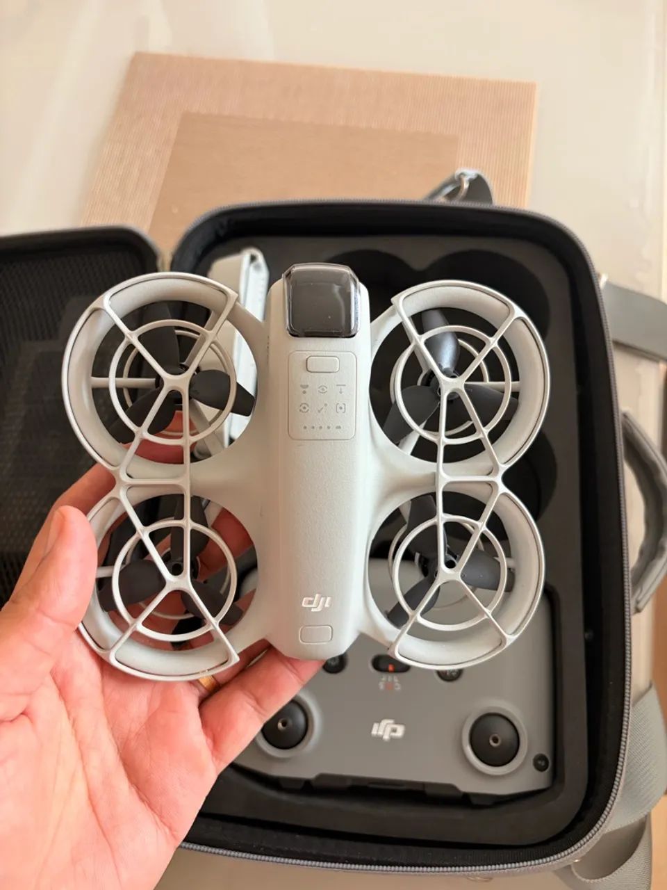 DJI NEO FLY MORE COMBO + CASE - Foto 3