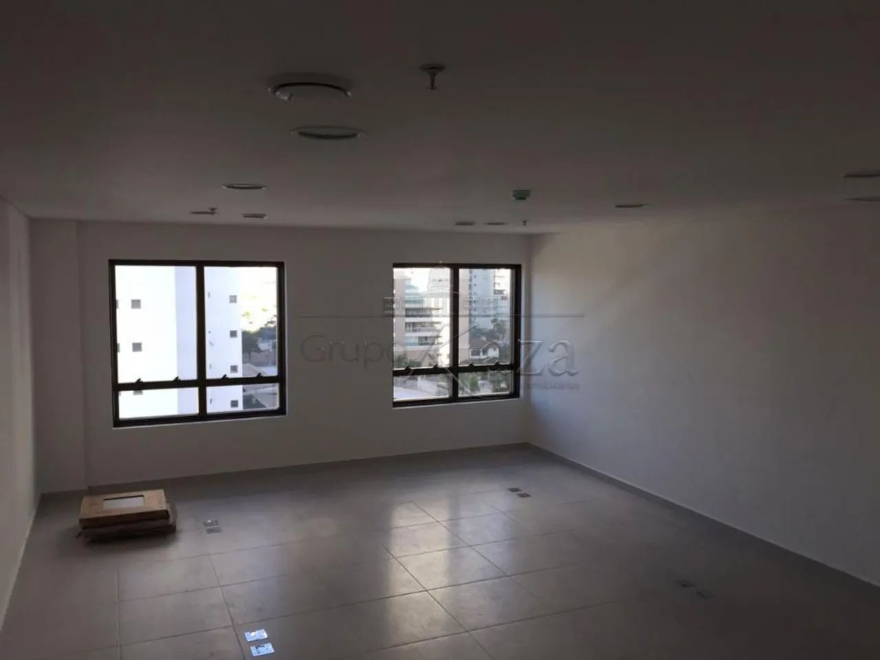 Oportunidade - Sala Comercial - Parque Residencial Aquarius - Edifício New Worker Tower - 
