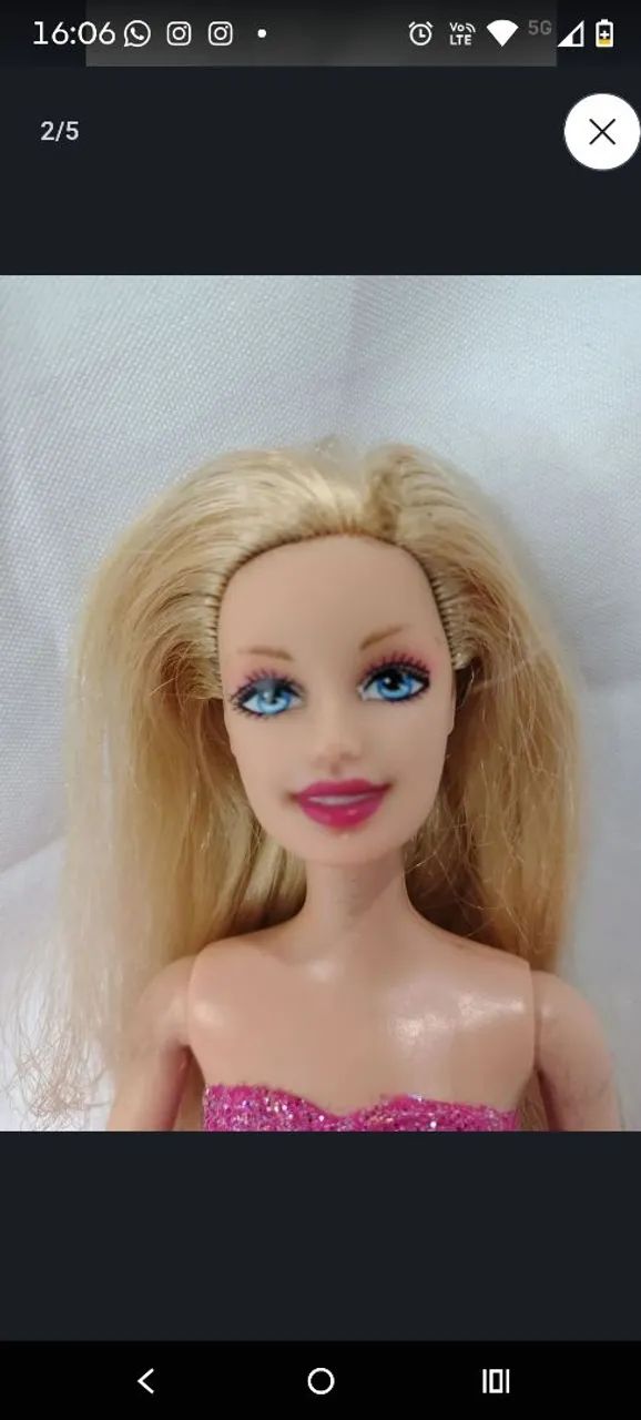 Barbie Moda e Magia e boneca Pocahontas
