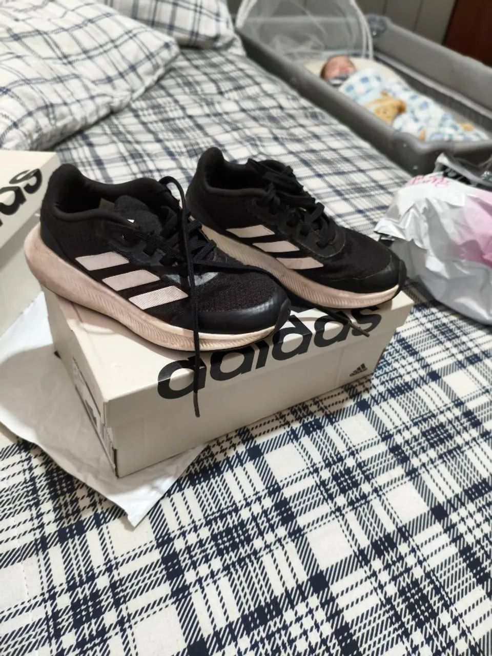 Tênis infantil Adidas número 28