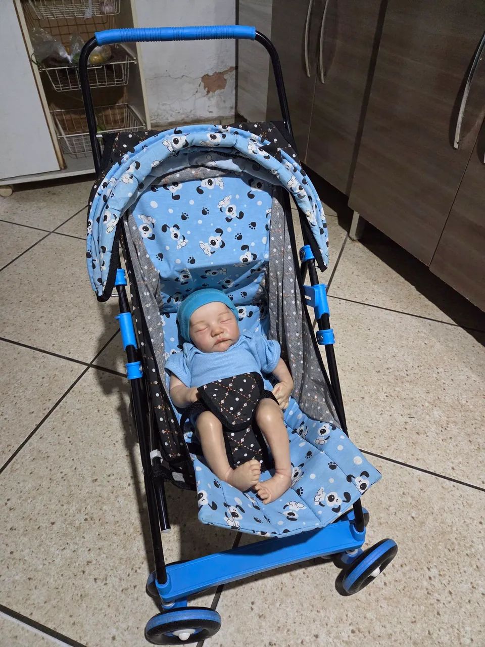 Conjunto bebe reborn e carrinho - Foto 2