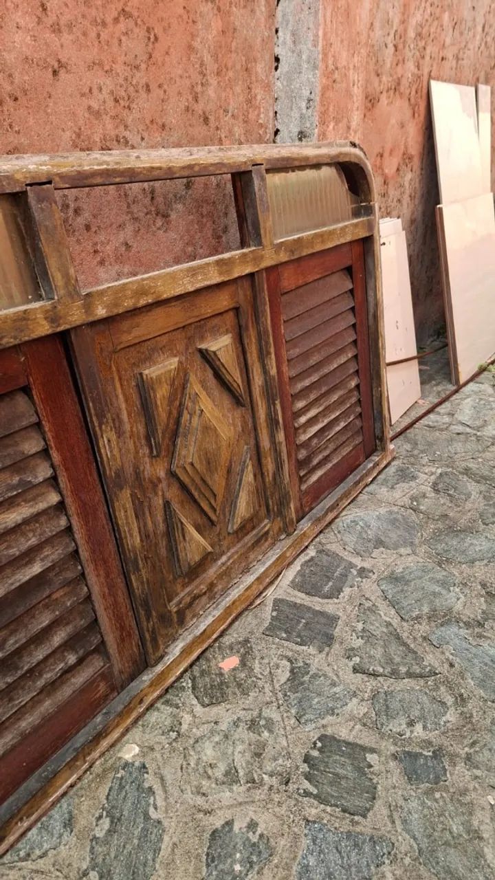 Janela de Madeira Rústica