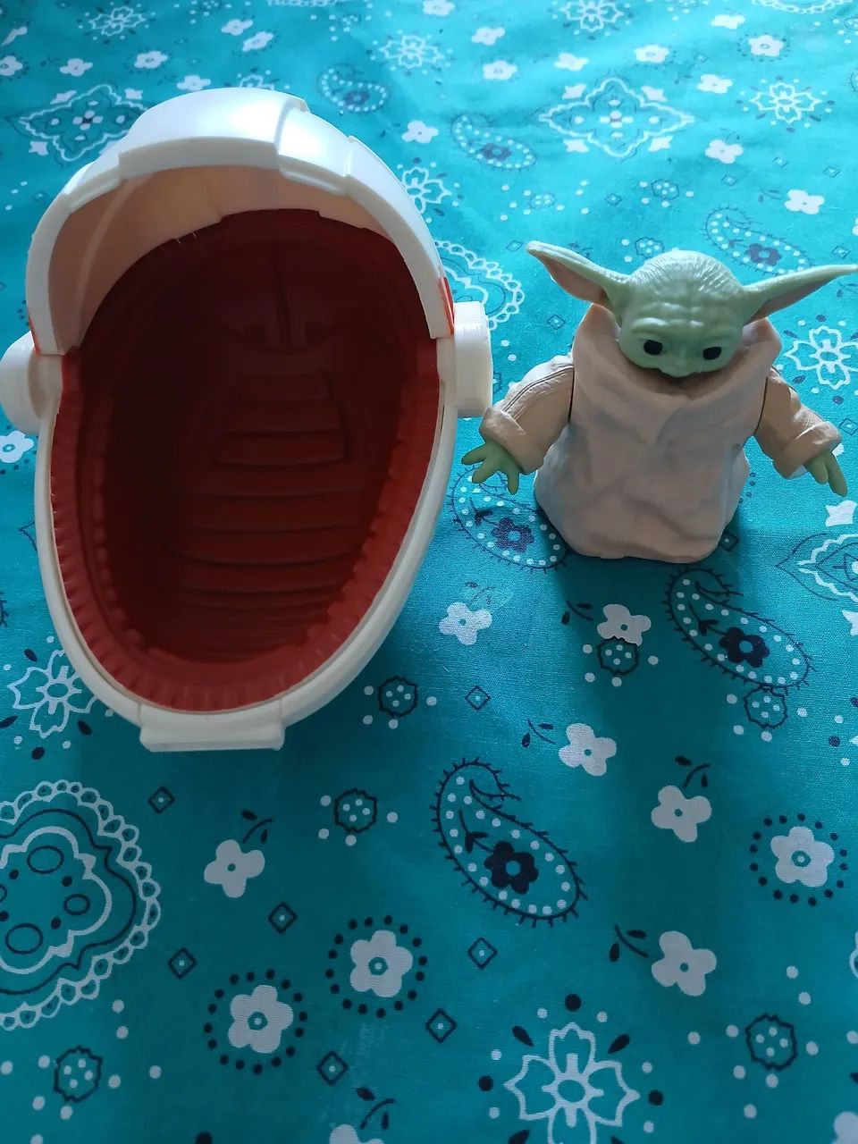 Star Wars Mandalorian e baby yoda bonecos - Foto 4