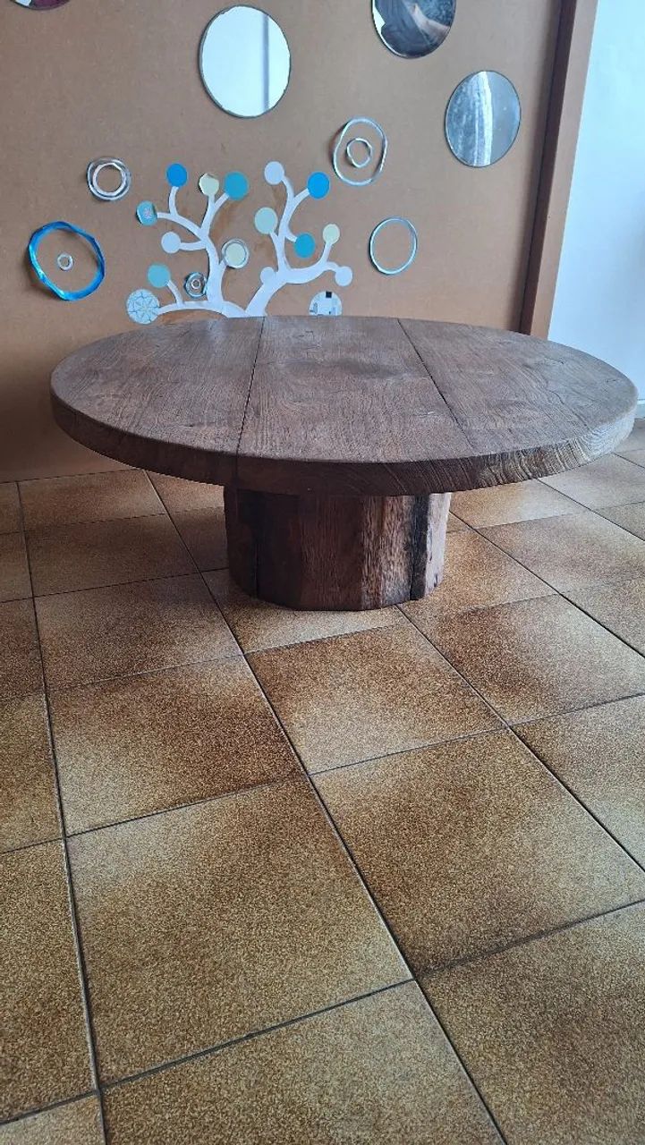 Mesa de centro grande de madeira maciça