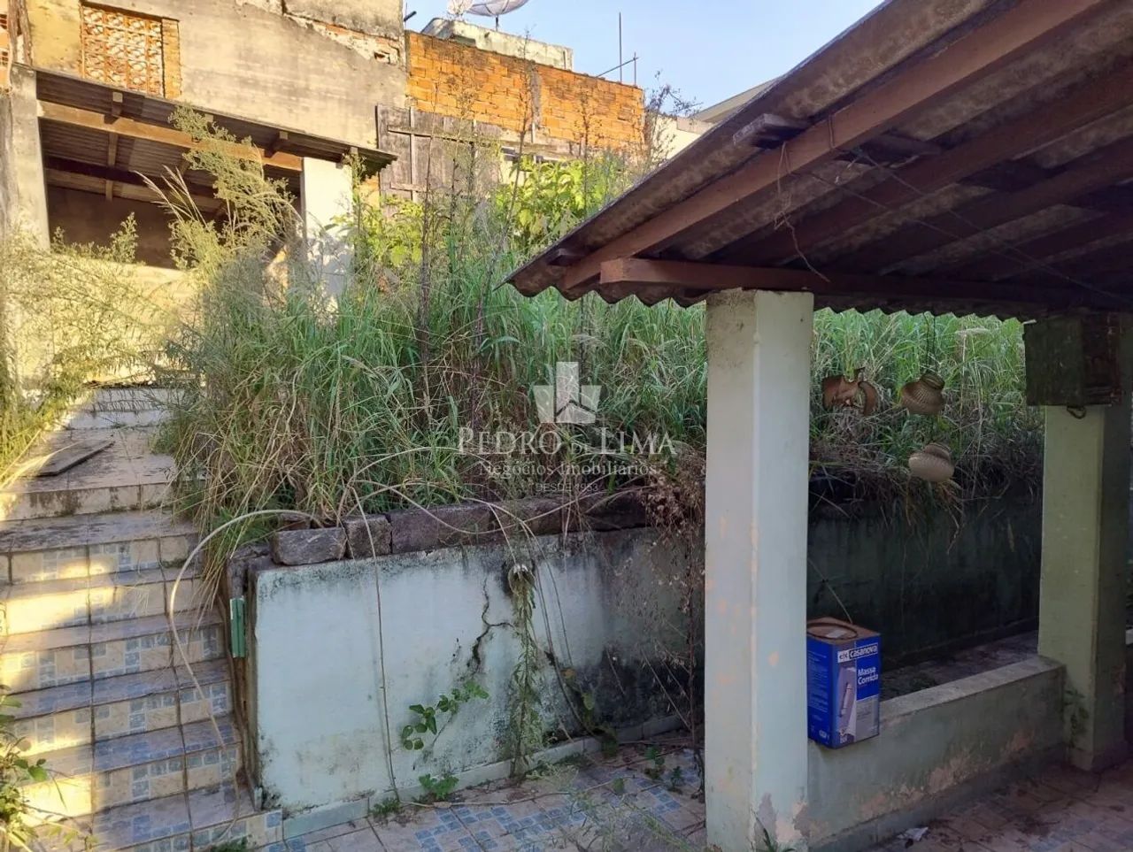 Terreno com casa antiga - Foto 4