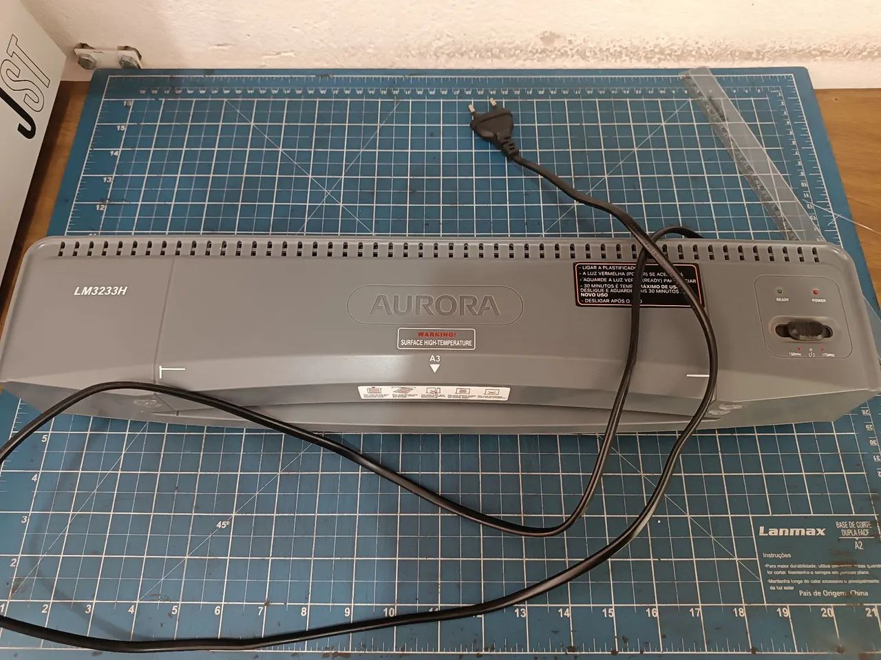 Laminadora e plastificadora A3 Aurora