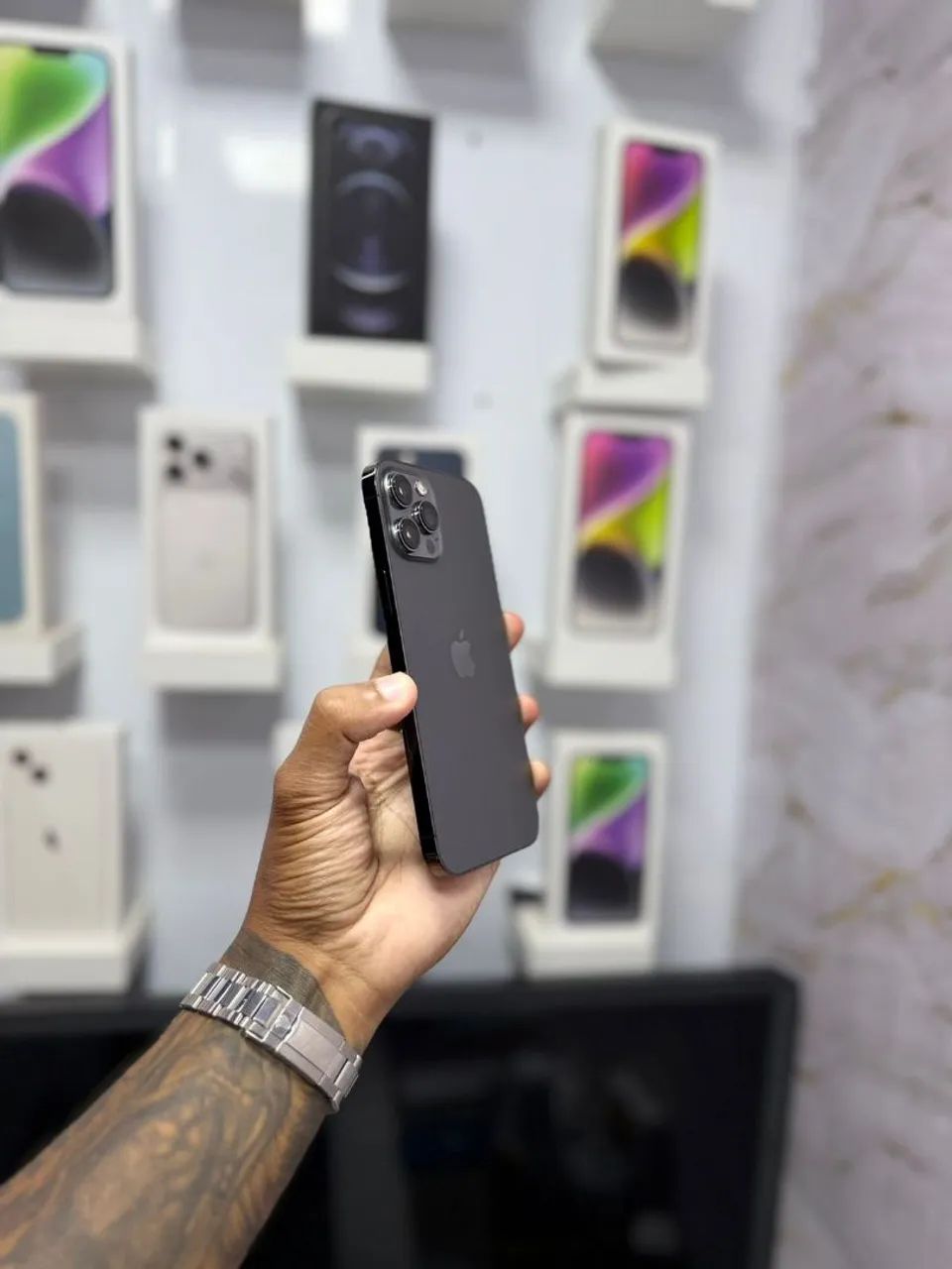 IPHONE 12 PRO MAX 128GB<br>R$ 2.199,00 - Foto 2
