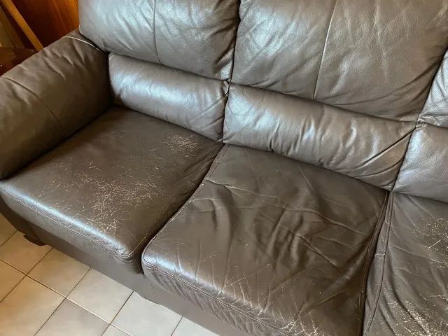 Conjunto de Sofá de 2 e 3 lugares de couro legítimo - Foto 2