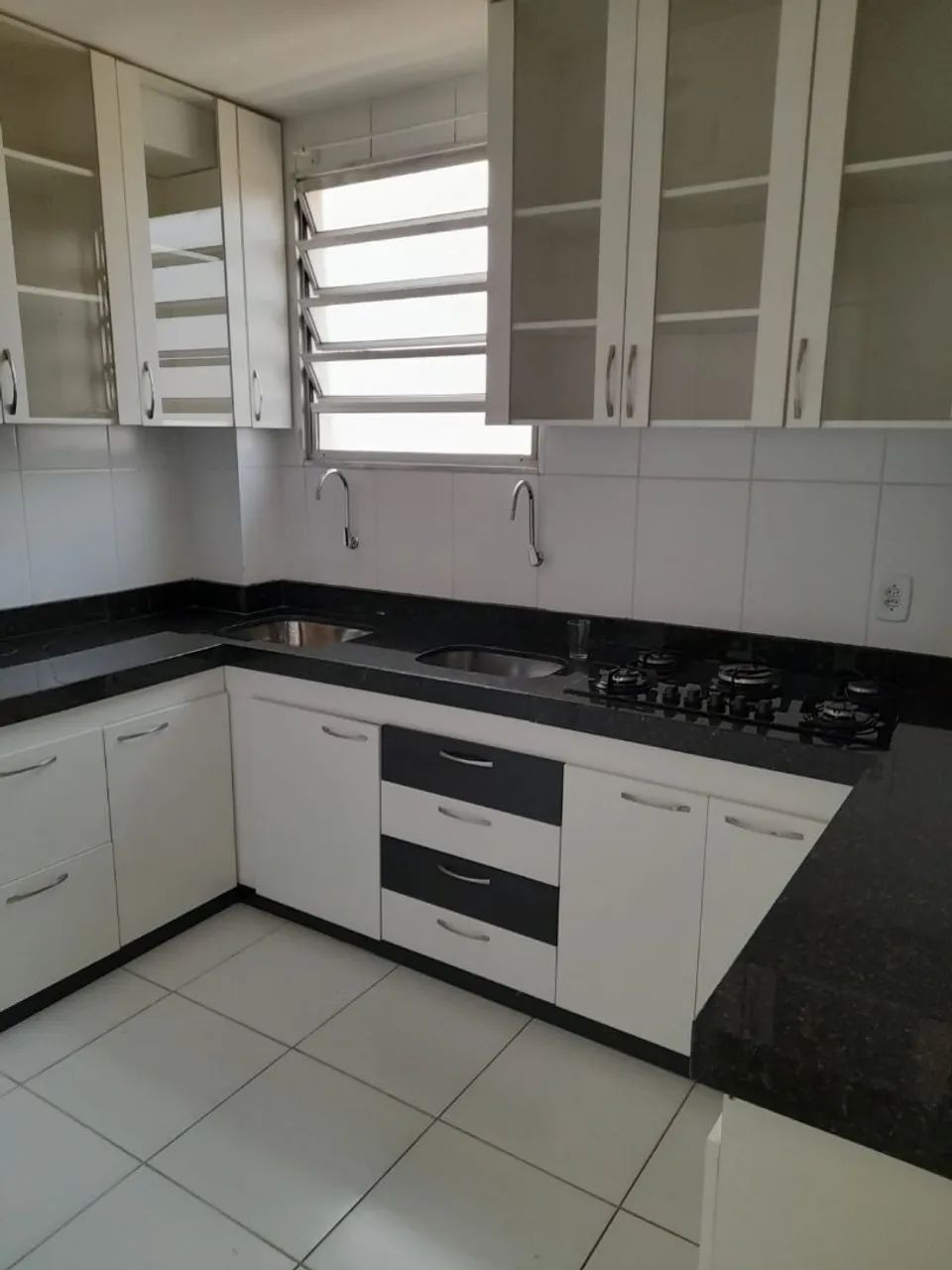 Excelente apto 03 quartos Bairro Silveira