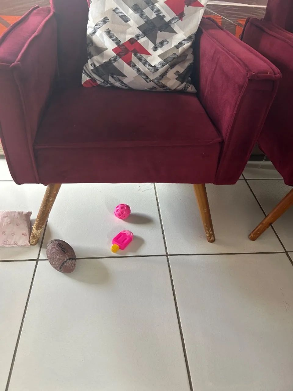 Vendo cadeiras para sala  - Foto 2