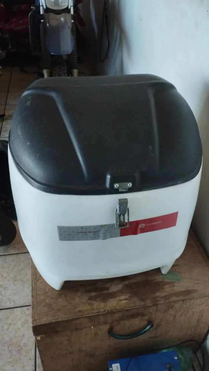 Baú 80 lts 