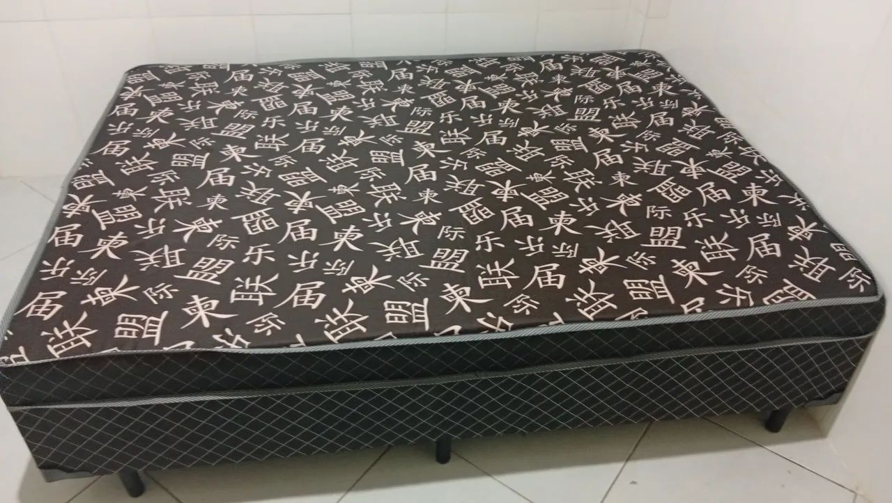 Vendo cama de casal box 