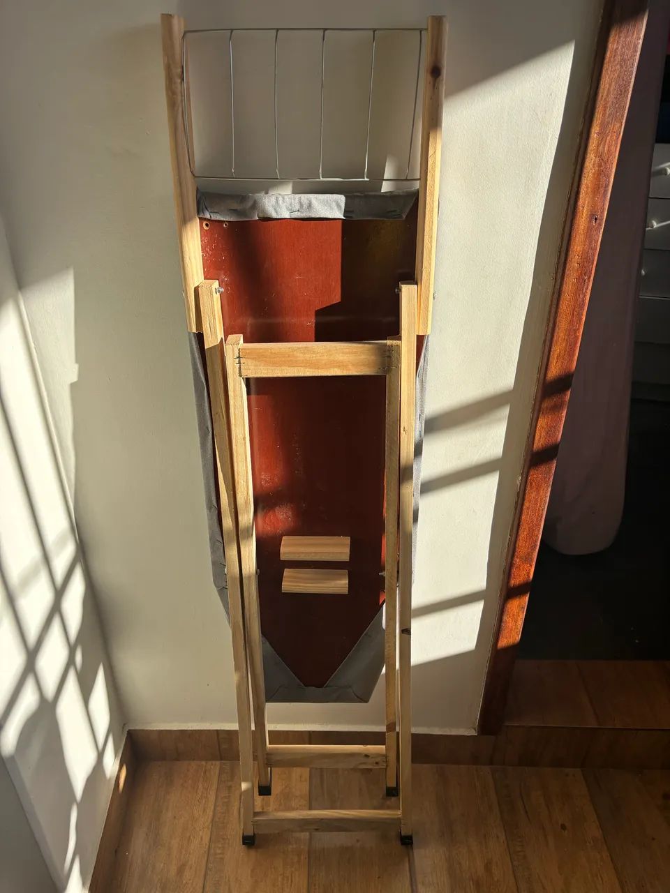 Tábua de passar roupa usada 2x - Foto 2