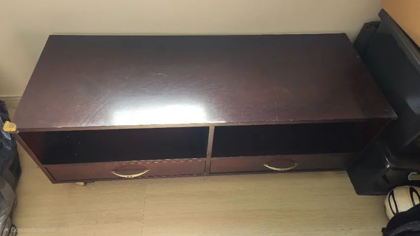 Rack de madeira maciça 