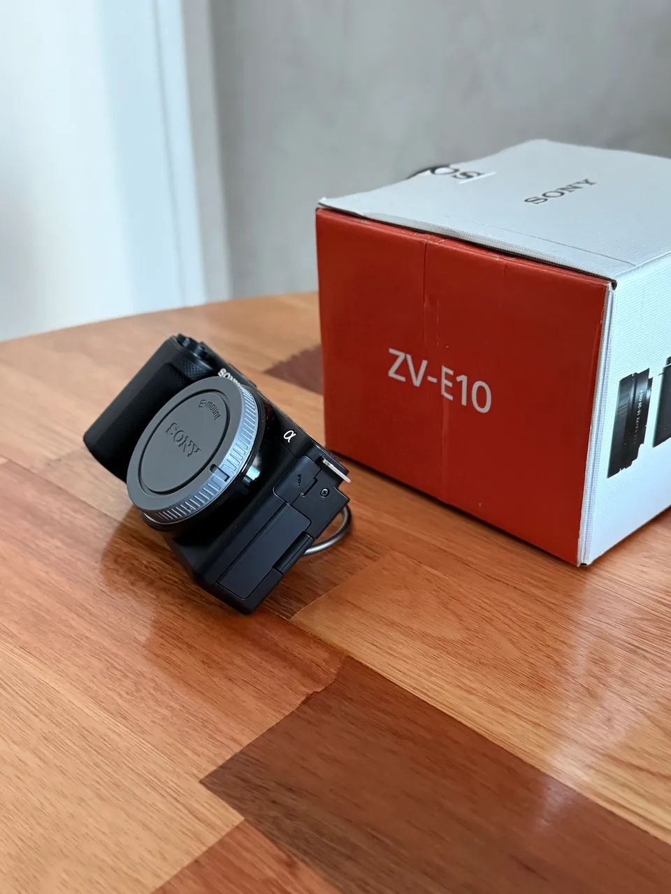SONY ZV-E10 NOVA, SEM USO, NA CAIXA | SÓ CORPO - Foto 4