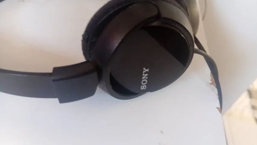 Fone Sony com cabo p2