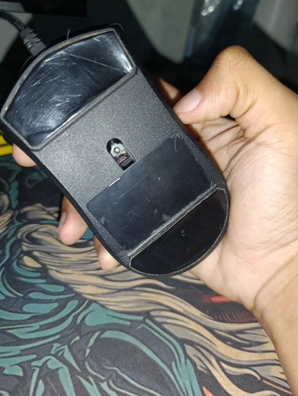 Mouse HyperX pra sair rápido 416602126140712961