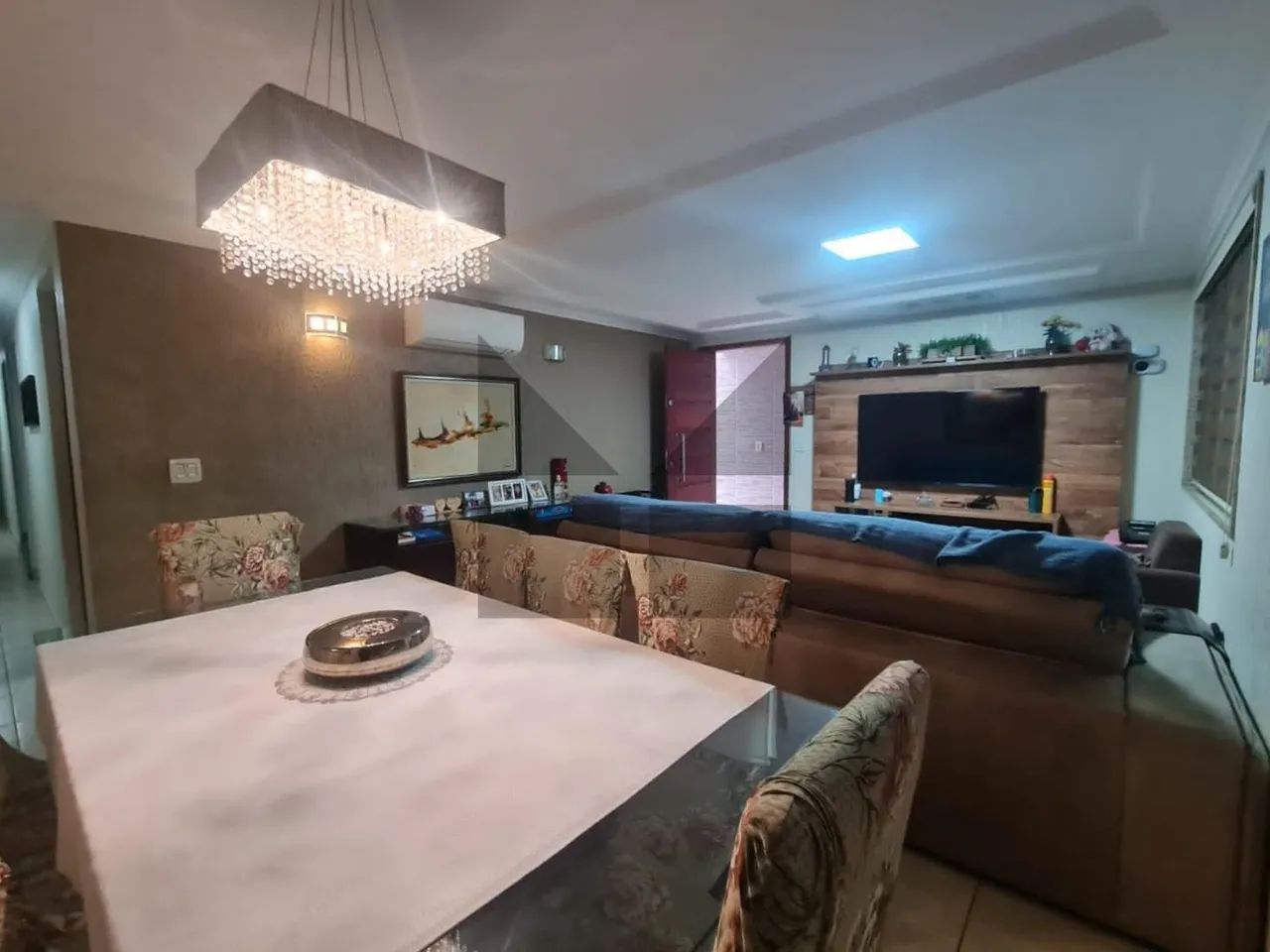 Casa com 4 suítes em e 3 vagas - Taboão da Serra, SP - Foto 4