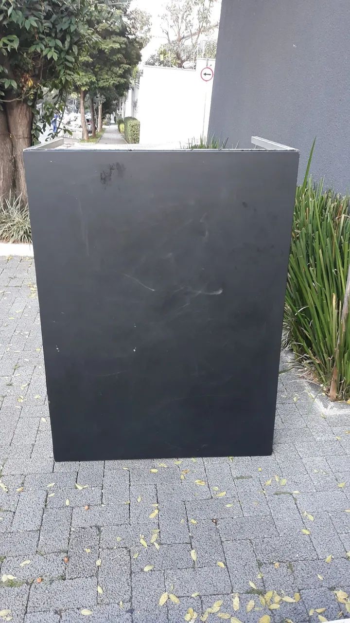 Mesa madeira, estrutura galvanizado  - Foto 4