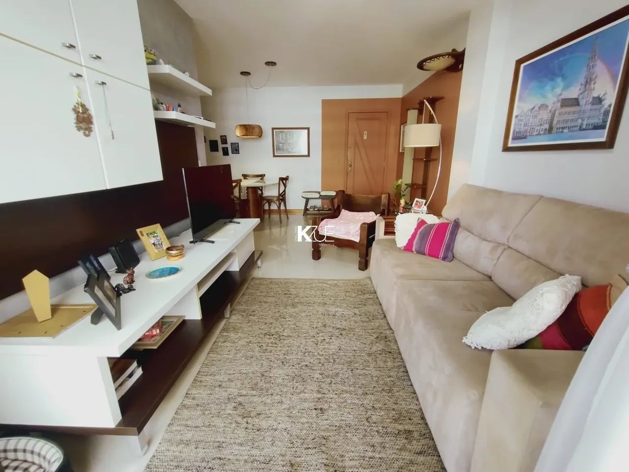 Apartamento de 3 dormitórios com suíte, sacada com churrasqueira e localização privilegiad - Foto 2