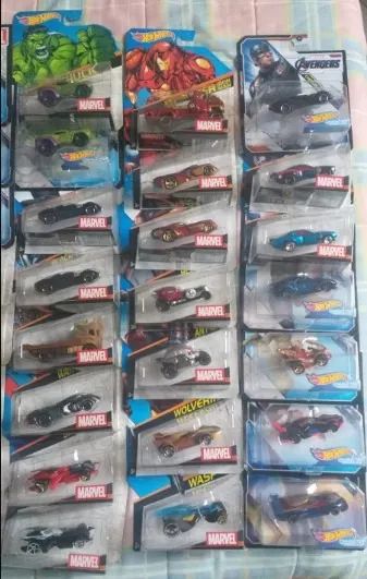 Hot Wheels coleção Marvel 37 carros - 17jcd (no Ferrari) - Foto 3