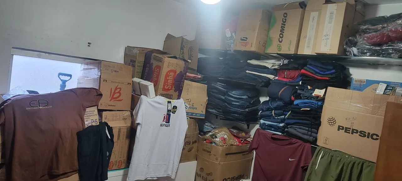 Roupas masculina variadas 