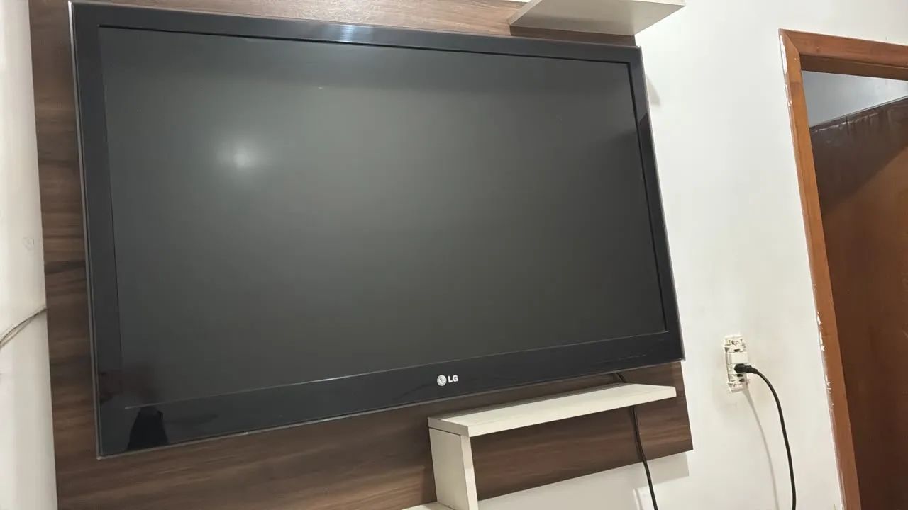 Vende- se televisão 
