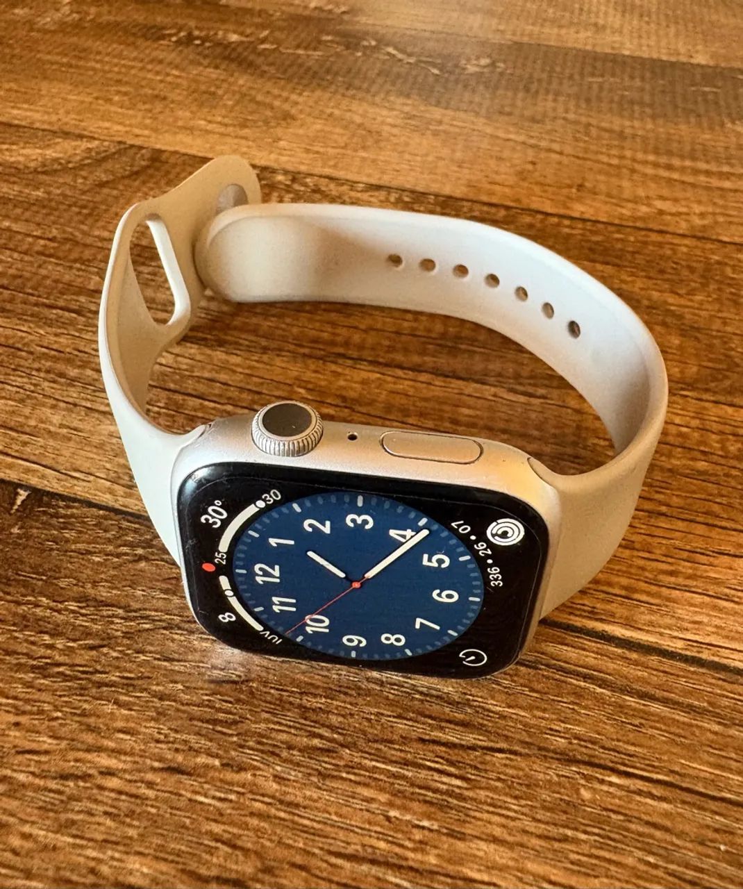 Apple Watch Série 8 - 45 mm starlight - Foto 3