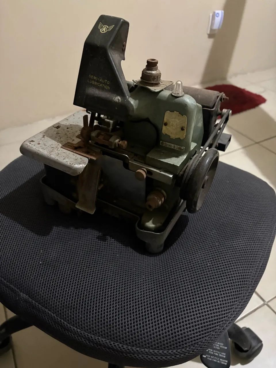2 Máquinas de Costura Overlock Portáteis - Foto 4