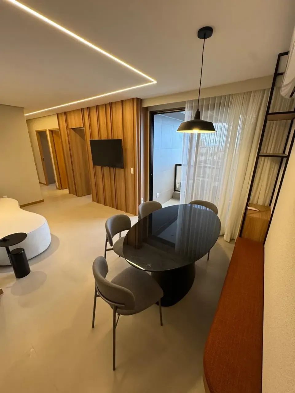 ALUGO EXCELENTE APARTAMENTO EM PRÉDIO NOVO E MODERNO - Foto 4