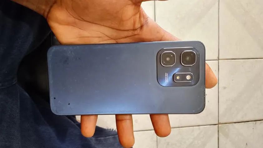 Infinix Hot 50i 256gb - Foto 5