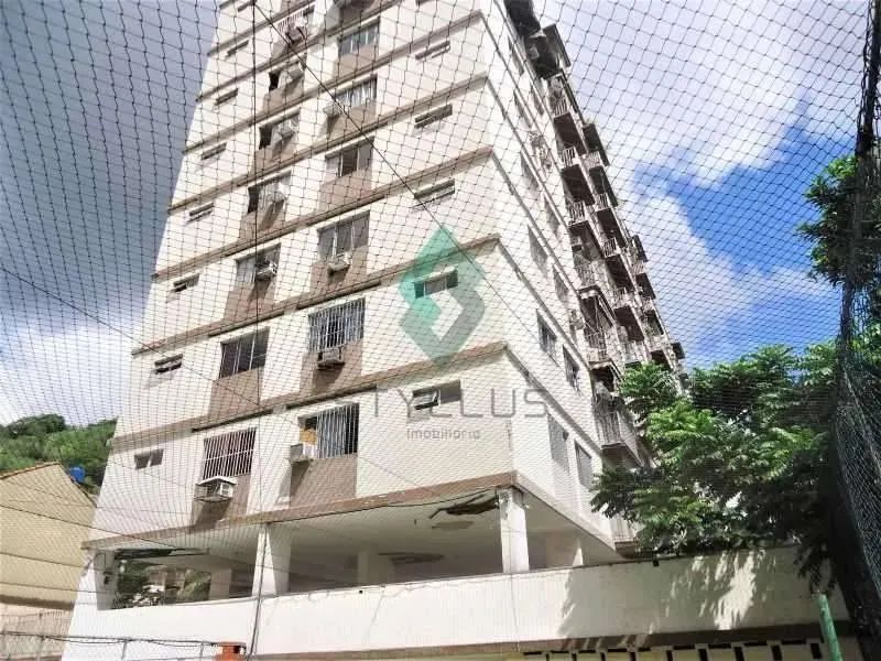 Apartamento em Rua Vítor Meireles - 64m² (Ref: C21319)