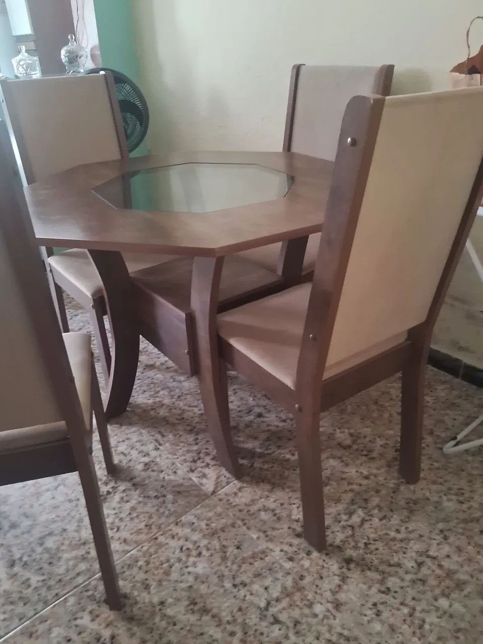 Mesa de quatro cadeira - Foto 5