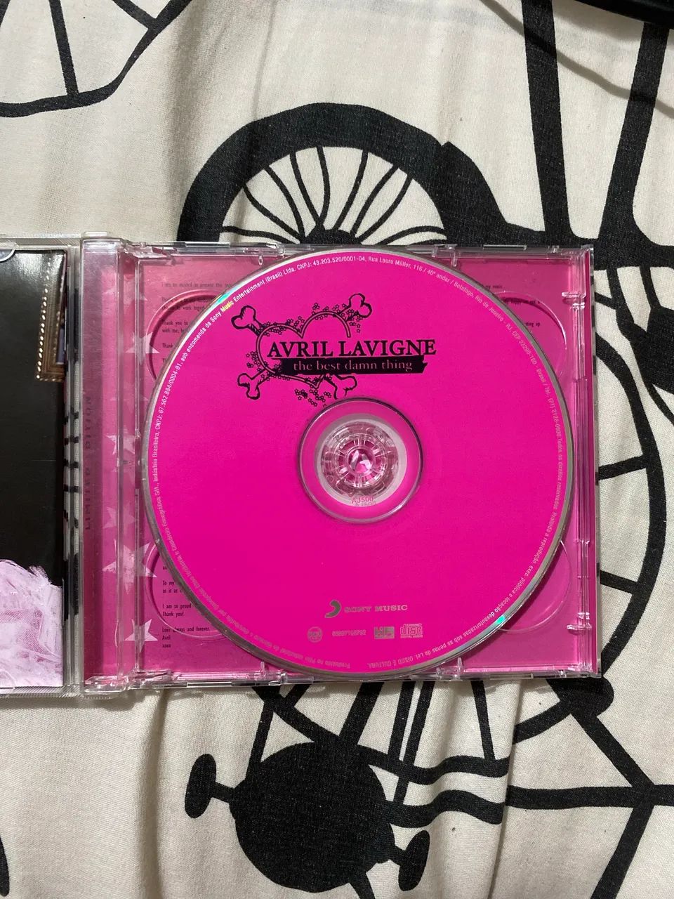 CD & DVD Avril Lavigne - The Best Damn Thing - CDs, DVDs etc