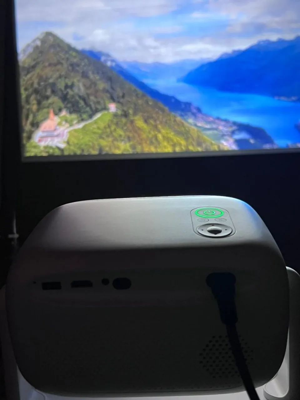 Projetor Bettdow AC1060 Smart 4K - Semi Novo, 1 Mês de Uso - Foto 5