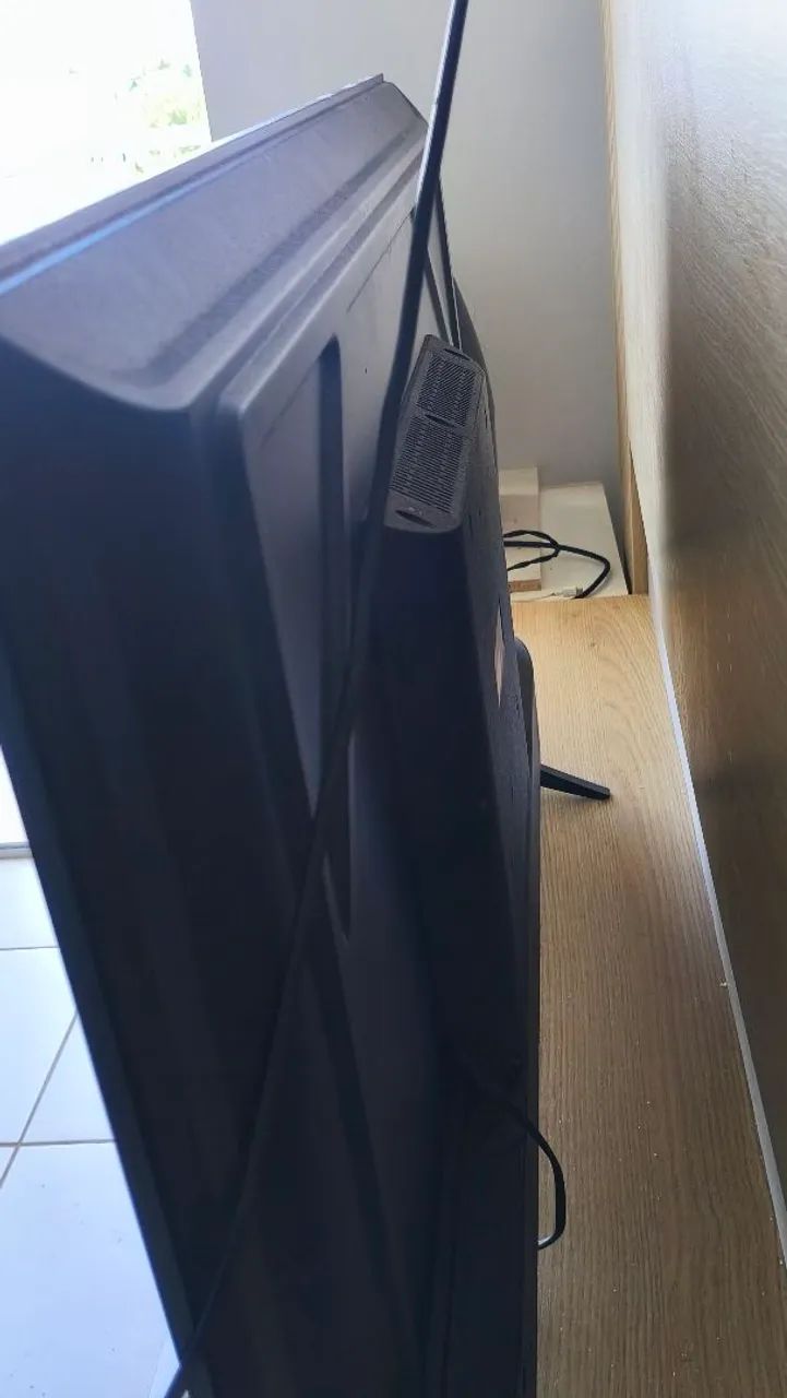 Vendo TV ROKKU 43 polegadas  - Foto 4